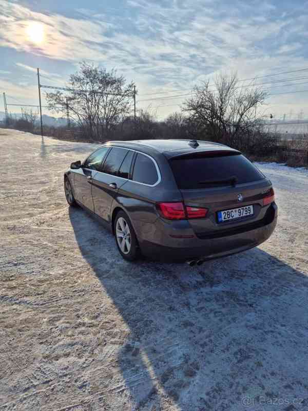 BMW Řada 5 3,0   f11 530d - foto 6