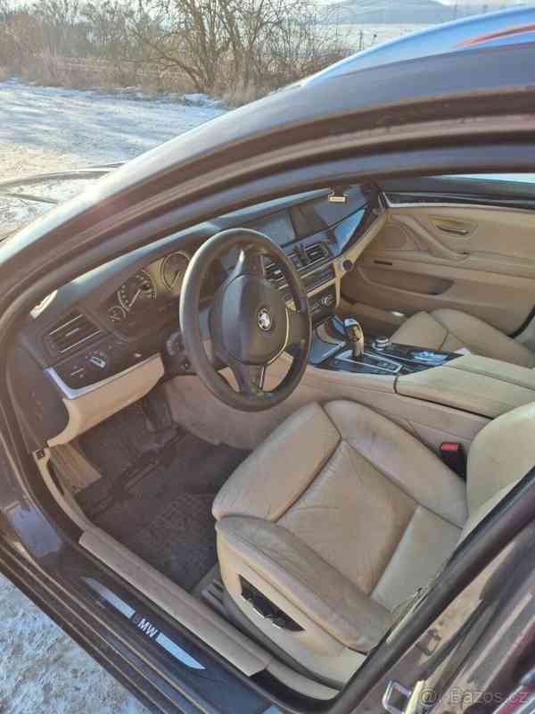 BMW Řada 5 3,0   f11 530d - foto 7