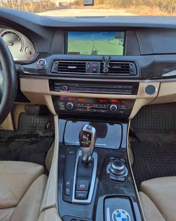 BMW Řada 5 3,0   f11 530d - foto 10