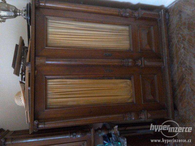 Prodám starožitný nábytek - foto 3
