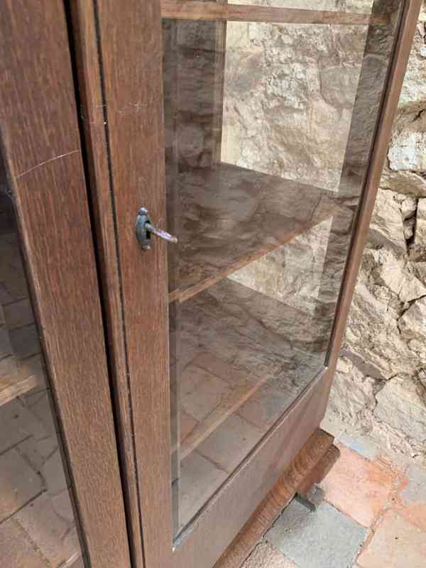 Starožitná skříň - foto 7