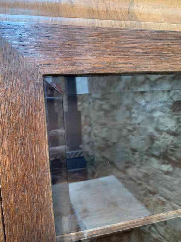 Starožitná skříň - foto 8