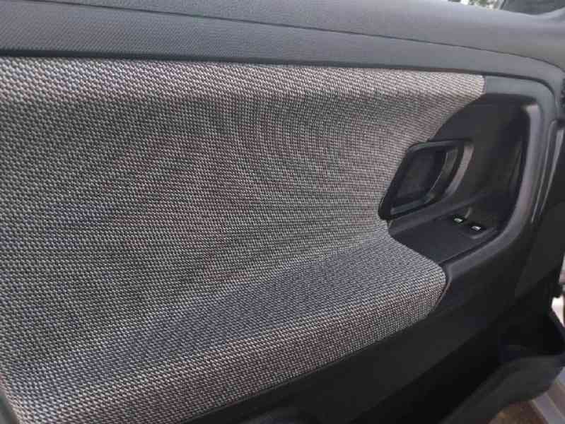 Škoda Fabia Kombi 1.2 TSI 63kW Nová STK r.v 2014 - foto 11