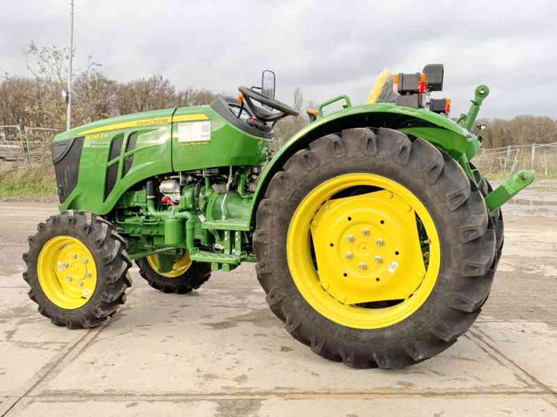  John Deere 3036EN Tractor 4WD V2 – 36hp - foto 2