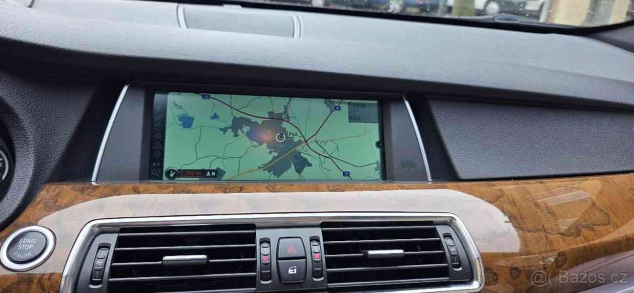 BMW Řada 5 4,4 550i GT F07 - foto 5