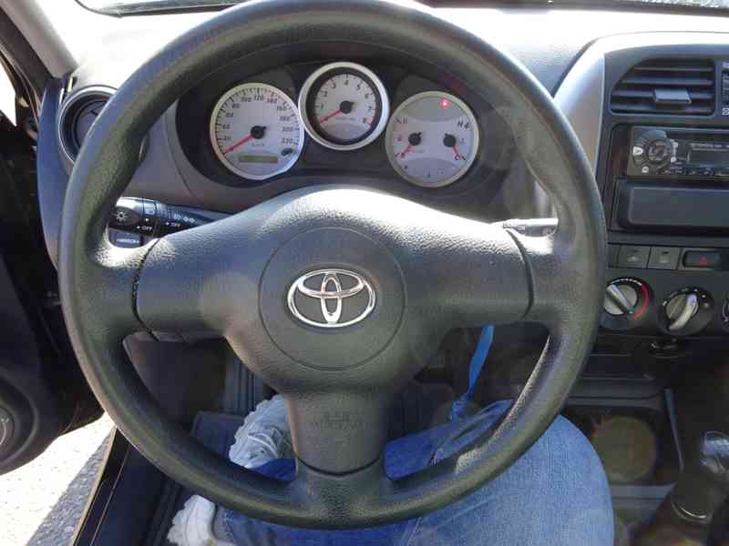 Toyota Rav4 2.0i r.v.2003 (92 kw) STK:11/2024 - foto 10