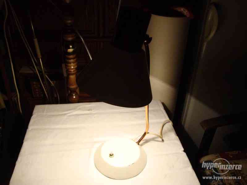 Retro stolní lampa lampička 70. roky bílá pěkná funkční - foto 14