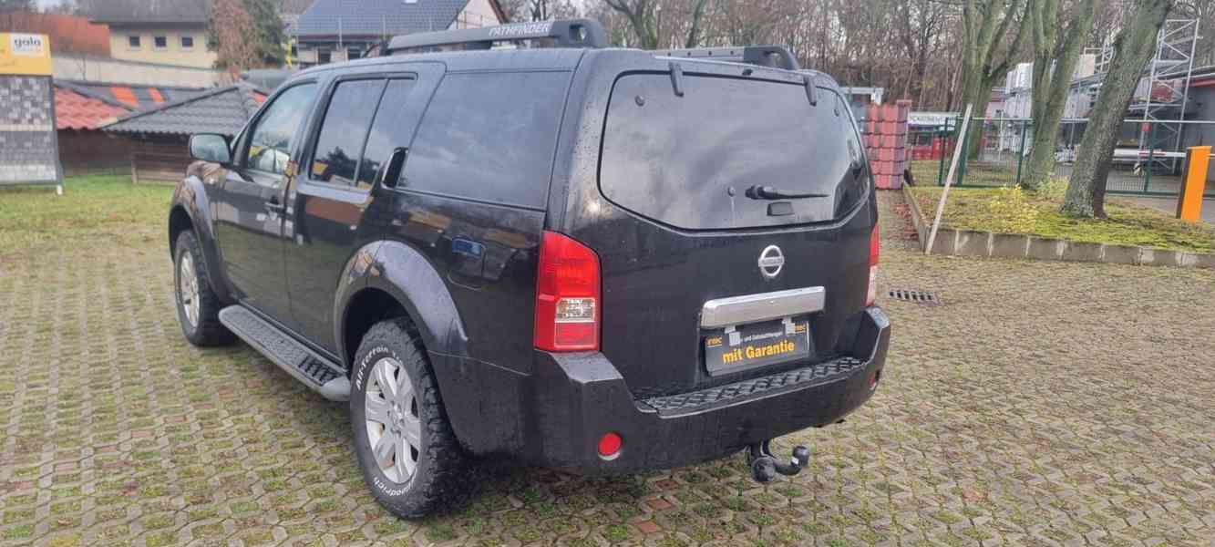 Nissan Pathfinder 2.5 dCi Premium Aut. 128kw - foto 17