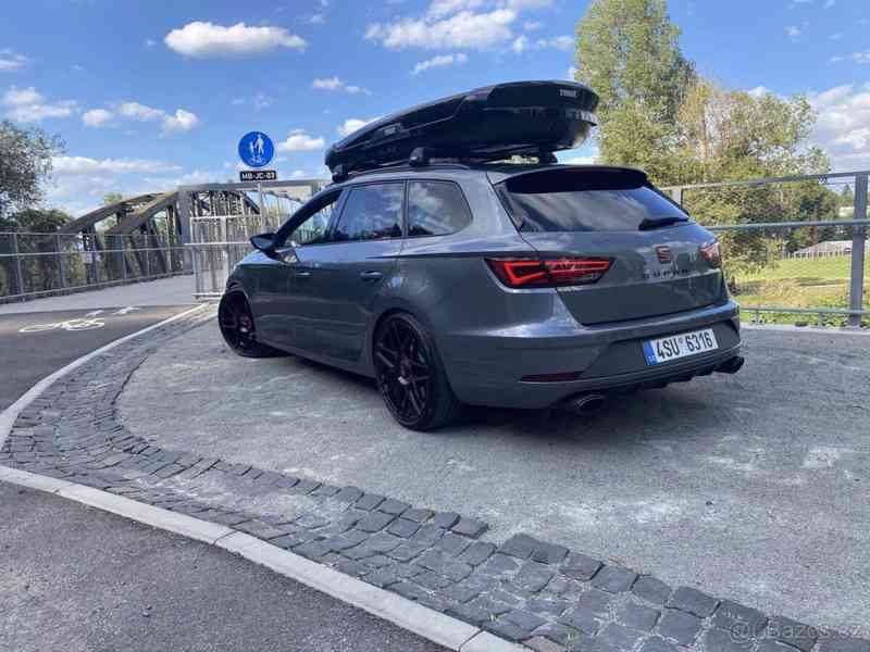 Seat Leon 3,0   Cupra ST300 (221kW) - foto 2