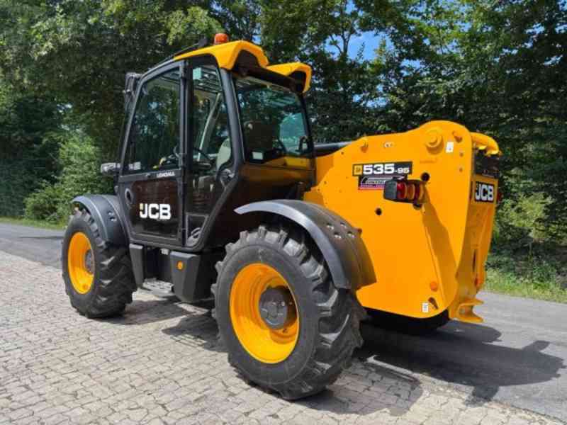9.5m / 3.5t manipulátor JCB, vidle - foto 2