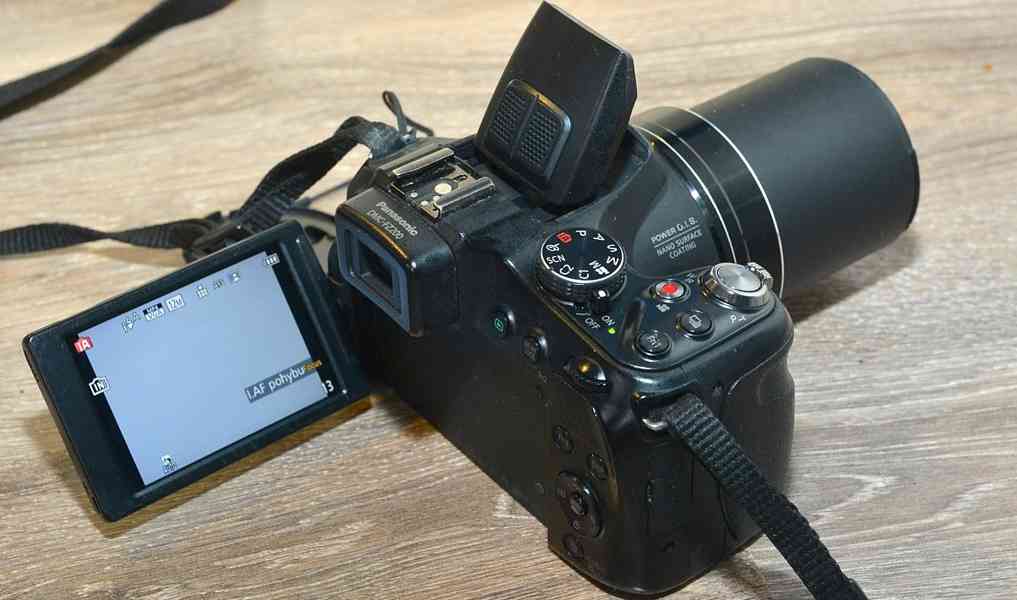 Panasonic Lumix DMC-FZ200 24x Op.Zoom*Full HDV*BAG - foto 6