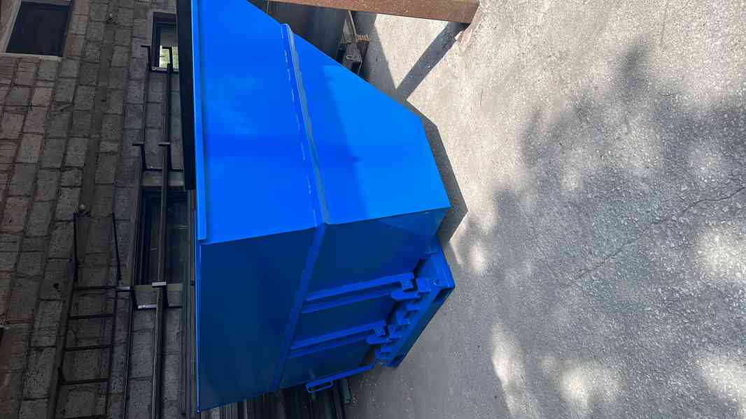 Pojemnik samoopróżniający się 2m3, pojemnik