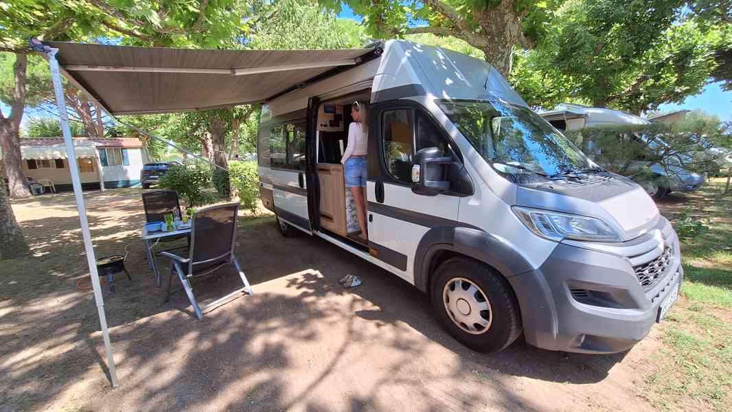 vestavba obytná dodávka karavan - foto 5
