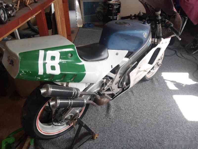 Suzuki RGV 250 - foto 5