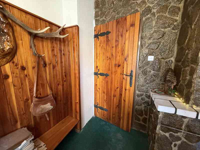 PRONÁJEM RODINNÉHO DOMU 4+1 O CP 201 M2 V OBCI ČEBÍN  - foto 17