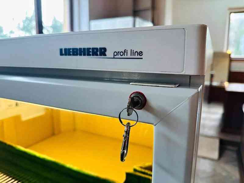  861 Prosklená lednice chladnice vitrína LIEBHERR na přeprav - foto 4