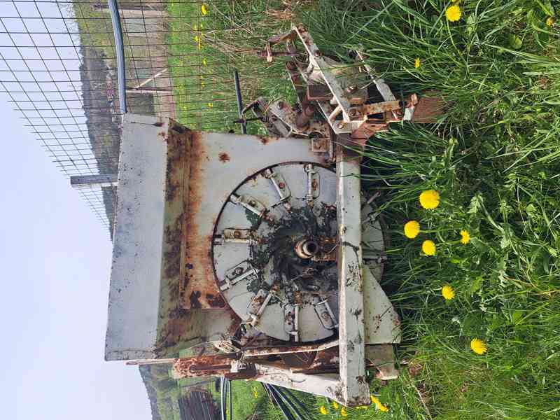 Dvouřádkový sazeč brambor - foto 2