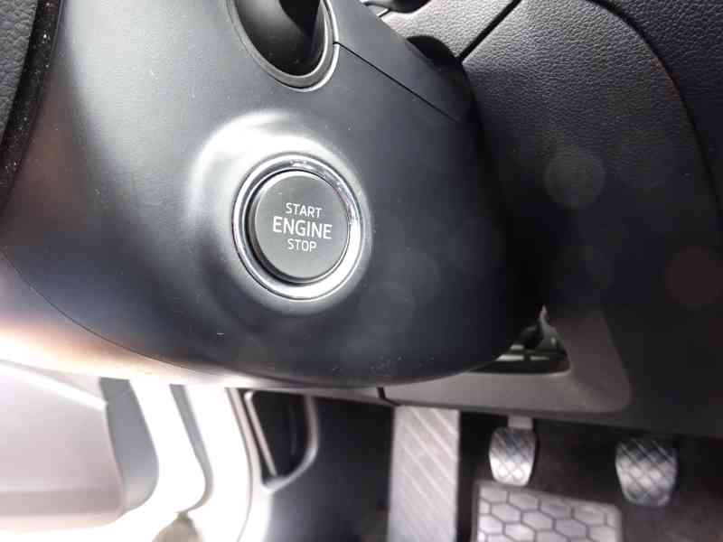Škoda Octavia 1,6 TDi (81 kw) po rozvodech - foto 13