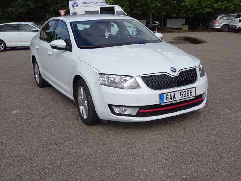 Škoda Octavia 1,6 TDi (81 kw) po rozvodech - foto 1