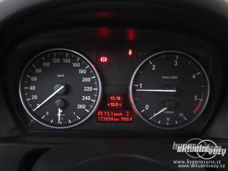 BMW X1 2.0, nafta, rok 2011 - foto 3