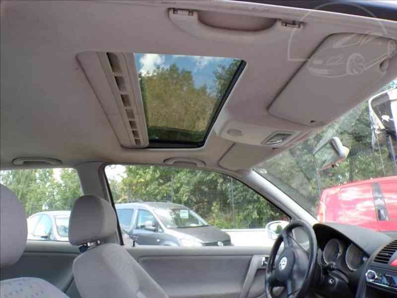 Volkswagen Polo 1,0 MPI POSILOVAČ ŘÍZENÍ - foto 12