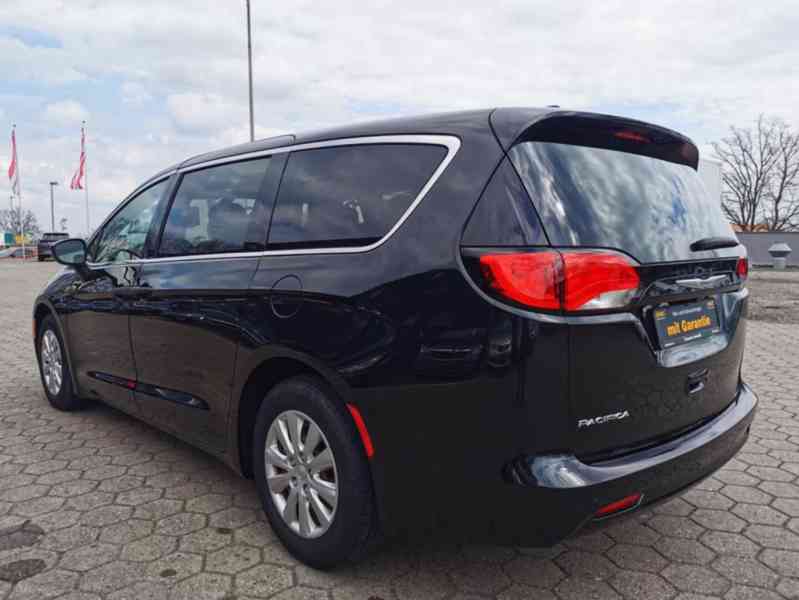 Chrysler Pacifica 3.6i V6 benzín 214kw - foto 3