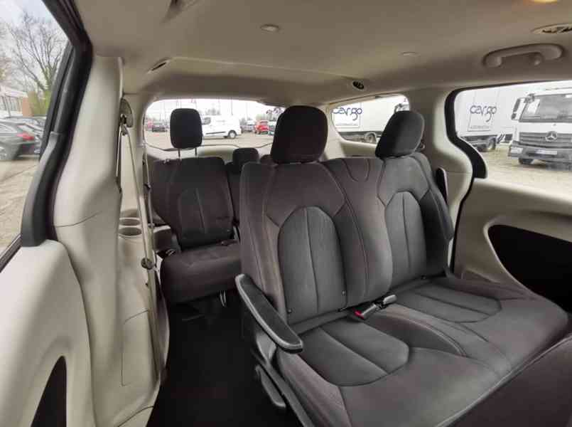 Chrysler Pacifica 3.6i V6 benzín 214kw - foto 10