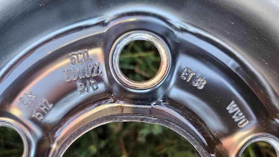 Škoda Fabia Rapid pneumatiky 185/60R15 disky 6Jx15 5x100  - foto 4