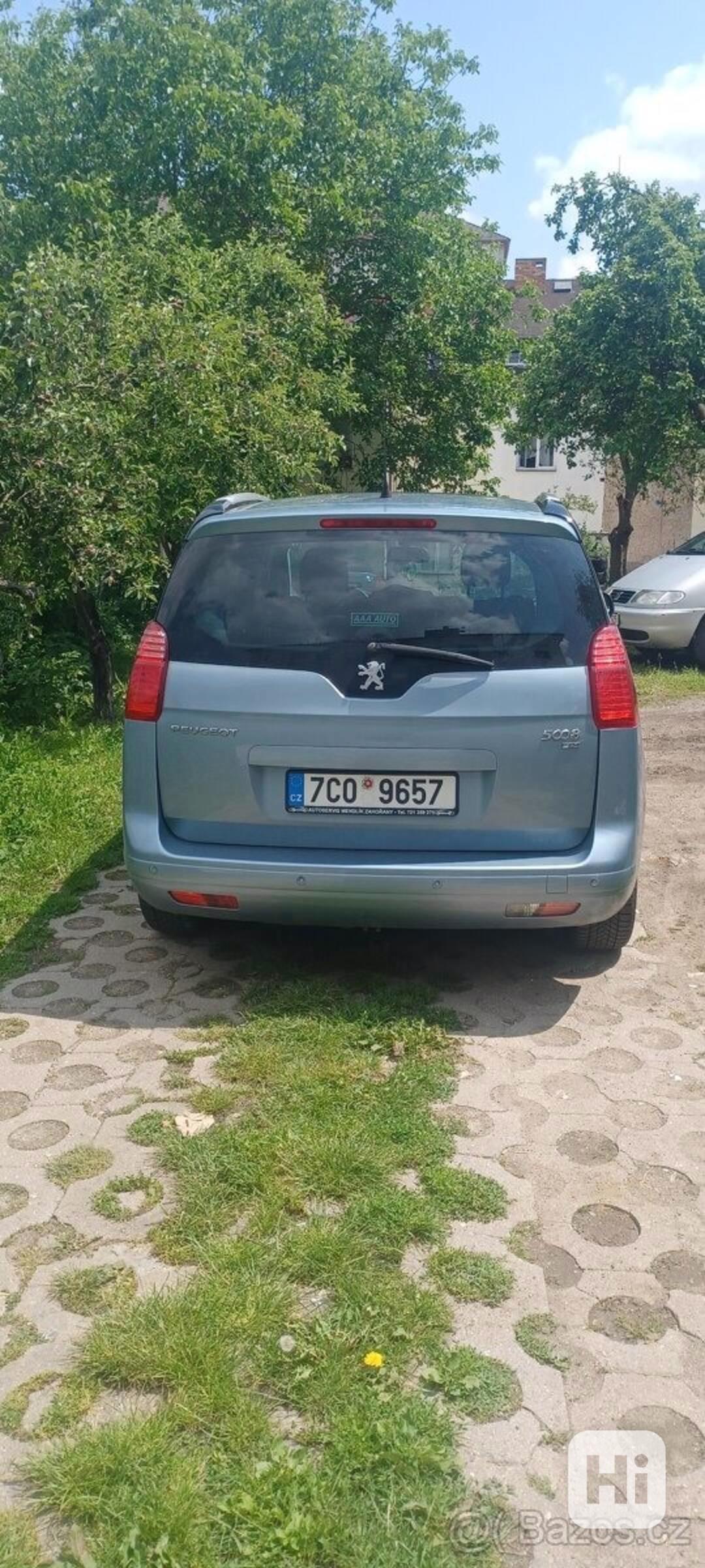 Peugeot 5008 1,6 - foto 1