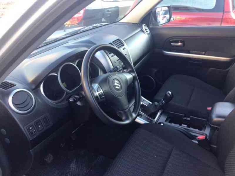 Suzuki Grand Vitara 2.0i Comfort benzín 103kw - foto 7