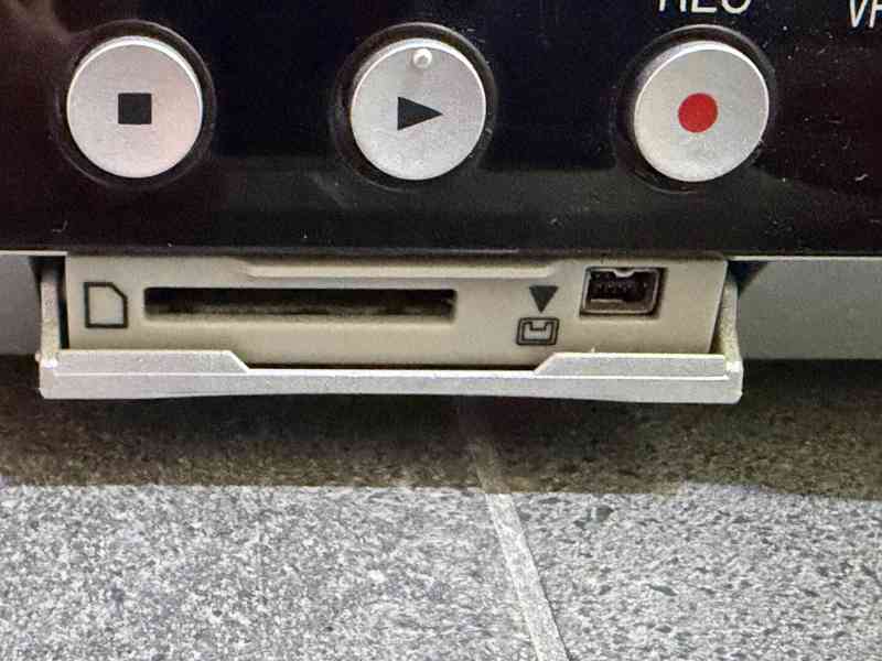 Combo rekordér Panasonic DMR-EZ45V s HDMI - foto 6