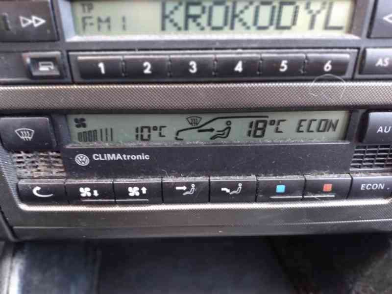 VOLKSWAGEN BORA 1.9 TDI 66kW - foto 18