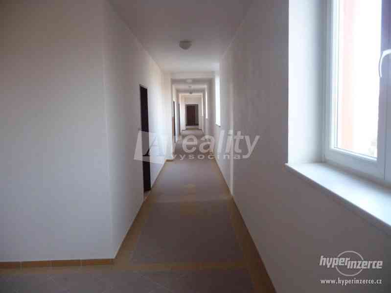 Prodej bytu 2+kk s balkonem, 65 m2, Strážovice u Kyjova - foto 9