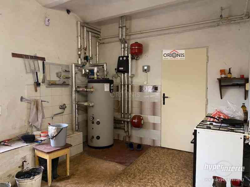 Exkluzivní prodej zemědělské usedlosti s rybníkem, rodinným domem, stodola, garáž, Zelená u Málkova - foto 5
