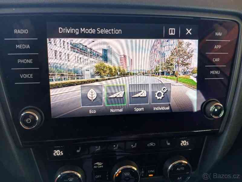 Škoda Octavia 1,6 - foto 7