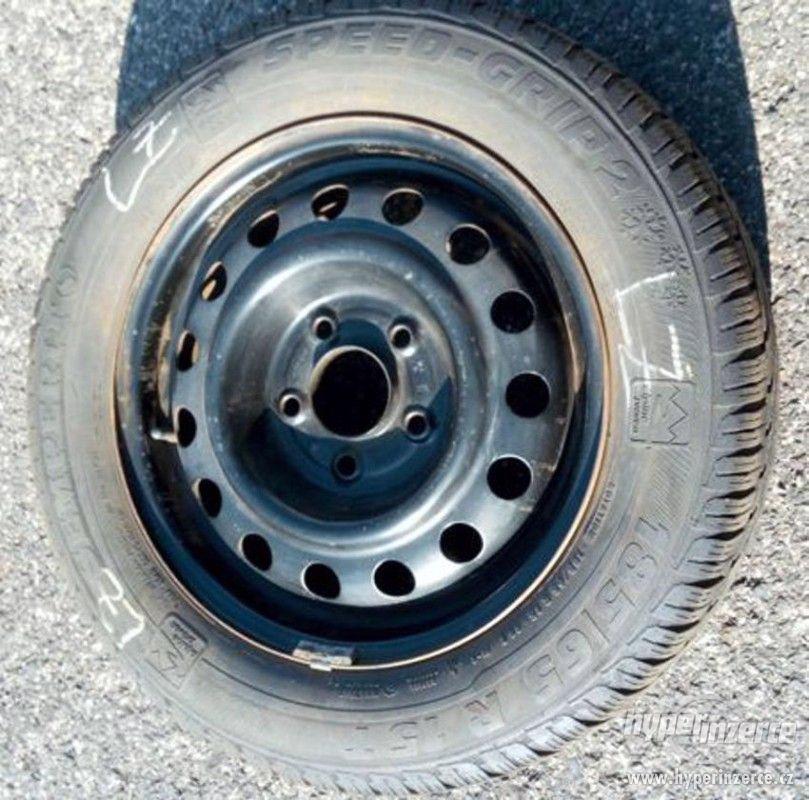 Zimní pneu 185/65 R15 + plech disky (např. Hyundai i30) - foto 1