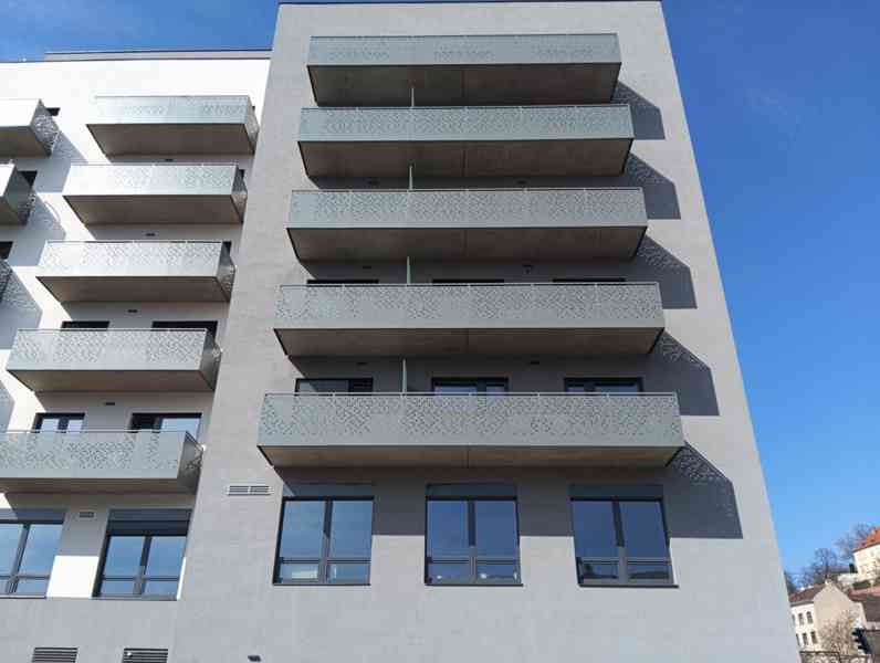 Pronájem garážového stání, Brno, Nové sady, 31m2 - foto 4