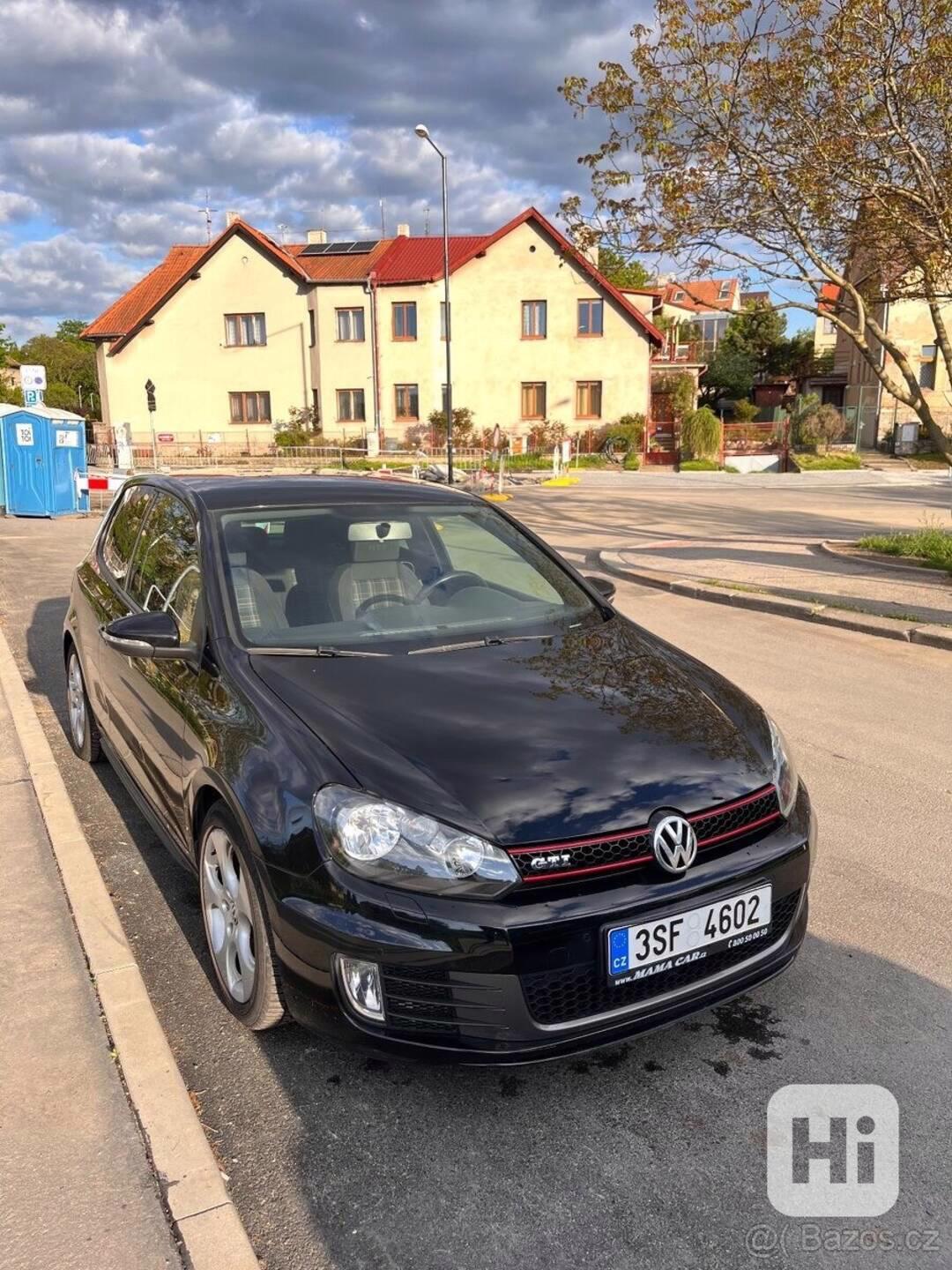 Volkswagen Golf 2,0   6 GTI 155 kW manuál - foto 1