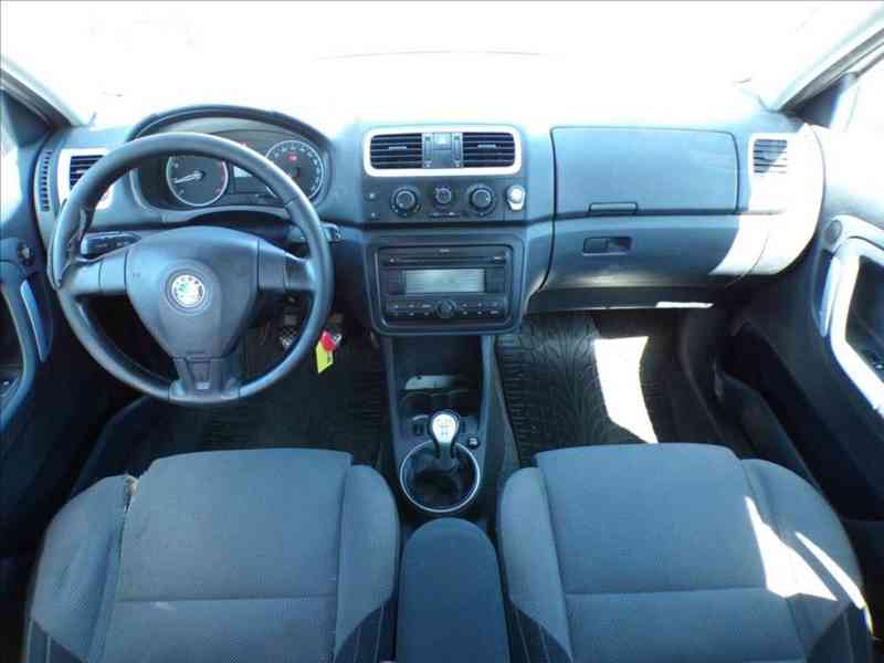 Škoda Fabia 1,4 16V ELEGANCE - foto 5