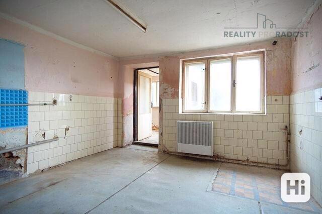 Prodej pozemku s rodinným domem k demolici, 434 m2, Dub nad Moravou - foto 14