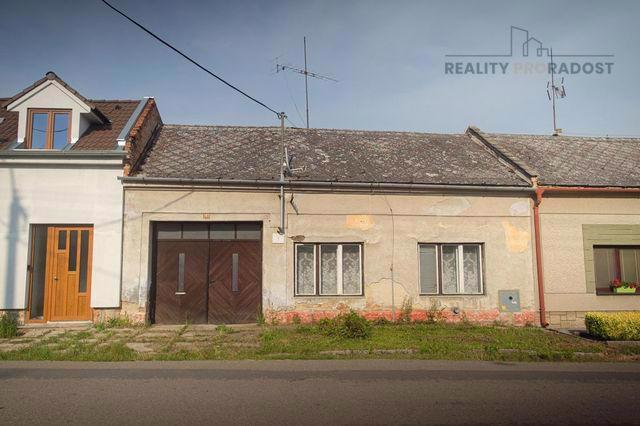 Prodej pozemku s rodinným domem k demolici, 434 m2, Dub nad Moravou - foto 3