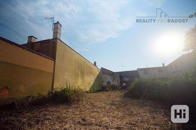 Prodej pozemku s rodinným domem k demolici, 434 m2, Dub nad Moravou - foto 7