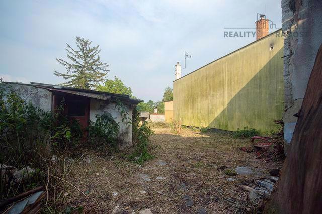 Prodej pozemku s rodinným domem k demolici, 434 m2, Dub nad Moravou - foto 5