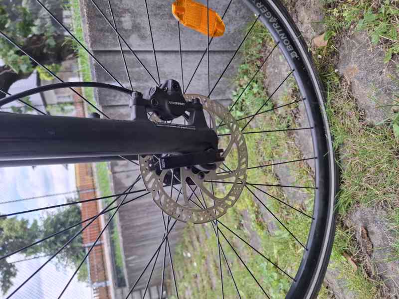 Korosové kolo Trek dual sport3 - foto 2
