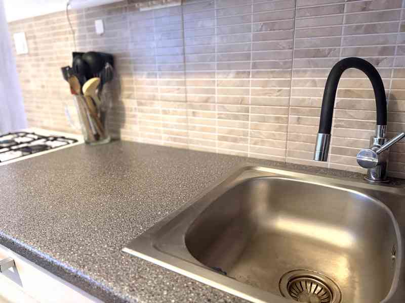 PRONÁJMU CIHLOVÉHO BYTU 2+1 NA ULICI PEKAŘSKÁ - foto 8