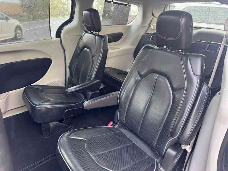 Chrysler Pacifica 3,6 RU Panorama Limited 2020 - foto 14