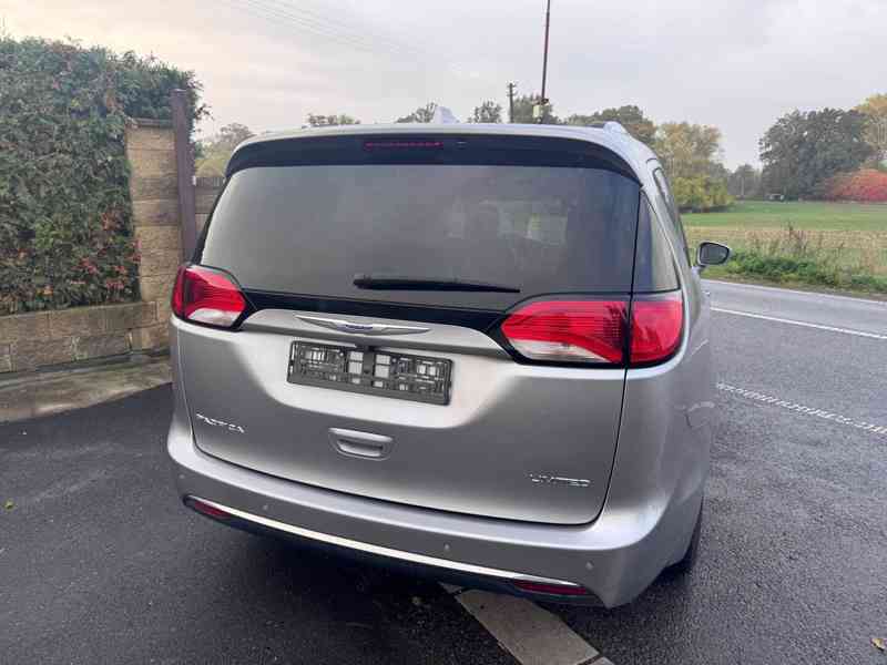 Chrysler Pacifica 3,6 RU Panorama Limited 2020 - foto 5
