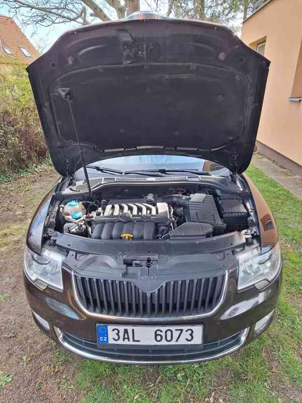 Škoda Superb 3.6 V6 liftback 4x4   - foto 13