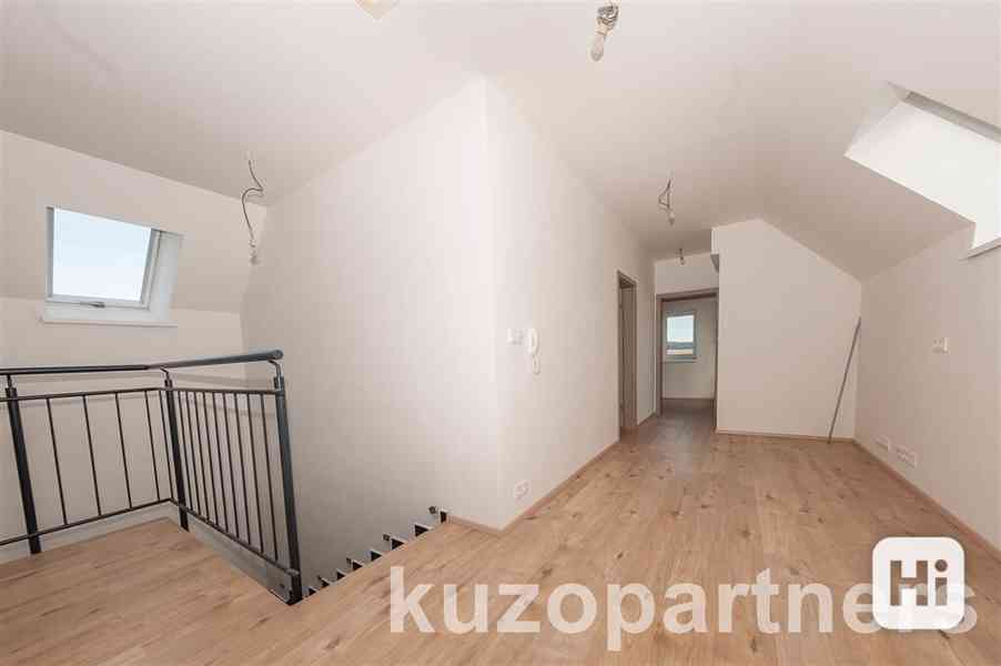 Prodej prostorného bytu 3+kk s balkónem v Hunčicích - foto 5