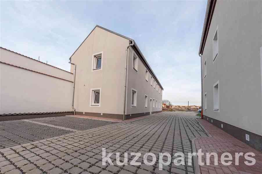 Prodej prostorného bytu 3+kk s balkónem v Hunčicích - foto 16